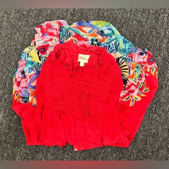 ANTHROPOLOGIE Deletta Red Smocked Floral Bird Print Epona Top Size Medium - Picture 3 of 5